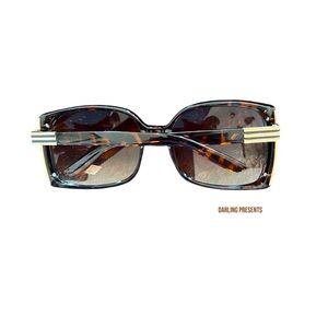 Tortoise Shell Square Frames Gold Accents Sunglasses Women Color Brown & Gold